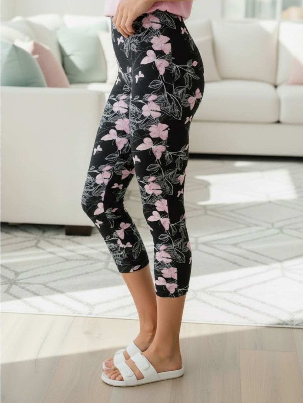 NEW Pink Butterfly Capri Leggings Buttery Soft Yoga Pants OS/ PLUS